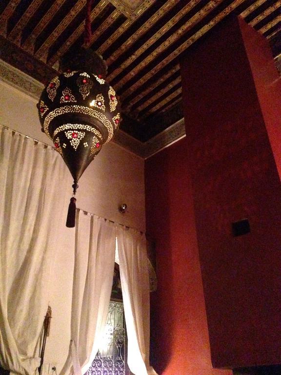 Riad Tizwa Fez Buitenkant foto